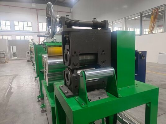 সঠিকভাবে সমন্বয়যোগ্যতা, বহুমুখী কর্মক্ষমতা - নমনীয় গভীরতা এবং চাপ নিয়ন্ত্রণ সহ এমবসিং মেশিন